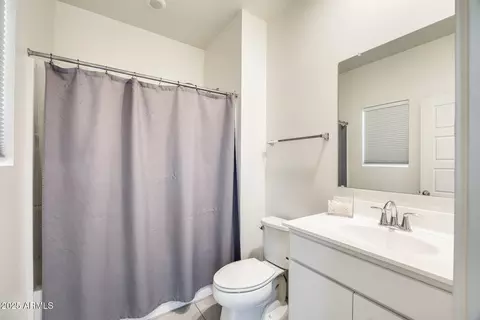 Bath - 2228 W Harmont Dr, Phoenix, AZ 85021 photo 1 of 3