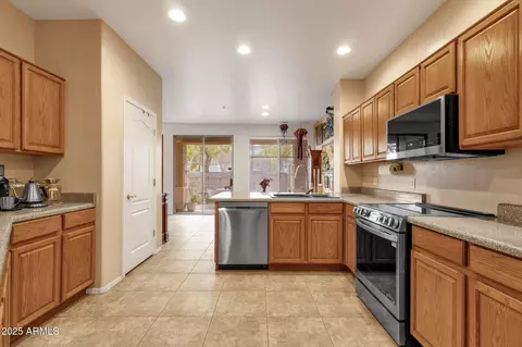 Kitchen - 5415 E Mckellips Rd #24, Mesa, AZ 85215 photo 4 of 6