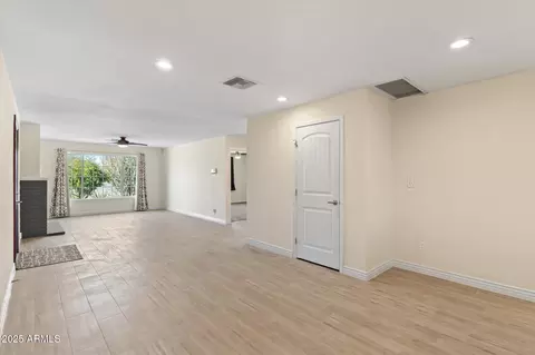 6239 N 20th Dr, Phoenix, AZ 85015 photo 12