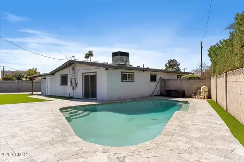 6239 N 20th Dr, Phoenix, AZ 85015 photo 3