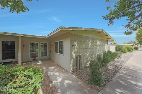 17047 N 107th Ave, Sun City, AZ 85373