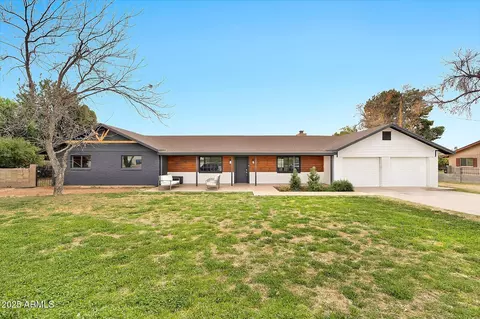 4211 W Yorkshire Dr, Glendale, AZ 85308