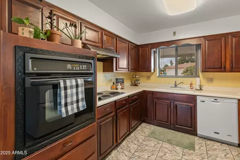 Kitchen - 6217 El Paso St, Mesa, AZ 85205 photo 3 of 6