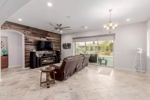 3816 E Rakestraw Ln, Gilbert, AZ 85298 photo 8