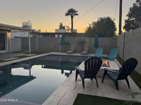 Exterior - 1934 El Parque Dr, Tempe, AZ 85282 photo 6 of 15