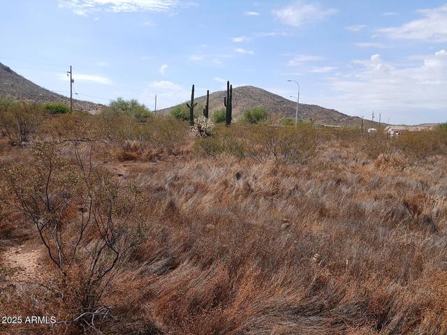 42821 N 16 St #B, New River, AZ 85087