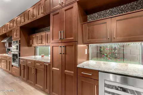Kitchen - 3110 E Cat Balue Dr, Phoenix, AZ 85050 photo 1 of 3