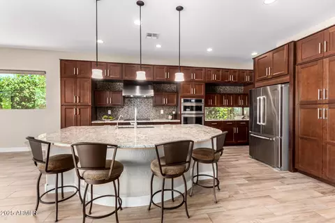 Kitchen - 3110 E Cat Balue Dr, Phoenix, AZ 85050 photo 2 of 3