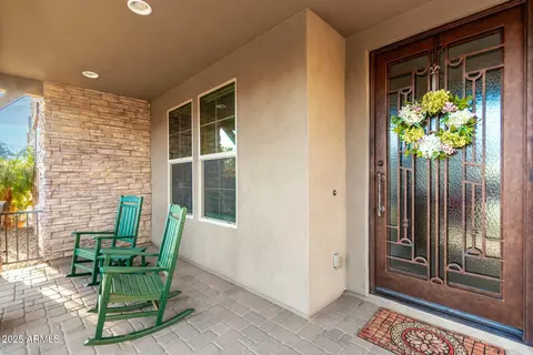 Exterior - 3110 E Cat Balue Dr, Phoenix, AZ 85050 photo 1 of 5
