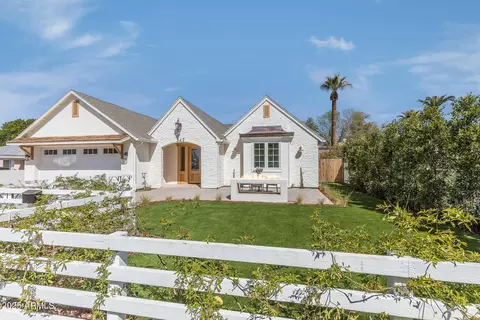 542 E Hayward Ave, Phoenix, AZ 85020 photo 2