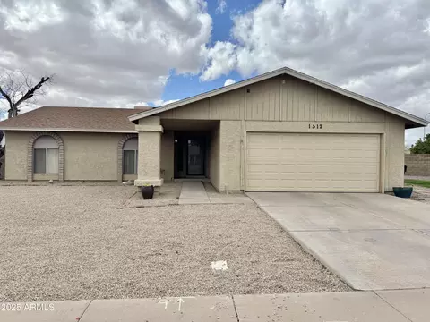 1512 N Iowa St, Chandler, AZ 85225