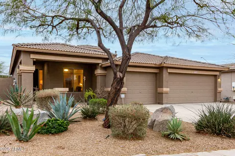 17751 W Desert View Ln, Goodyear, AZ 85338