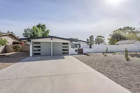 2925 E North Ln, Phoenix, AZ 85028