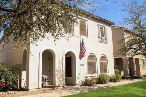 3518 S Posse Trl, Gilbert, AZ 85297