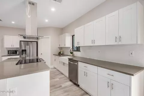 1841 E Clarendon Ave, Phoenix, AZ 85016 photo 6