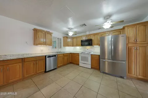 3333 N 81st Ave, Phoenix, AZ 85033 photo 15