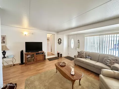 864 S Motherlode Dr, Apache Junction, AZ 85119