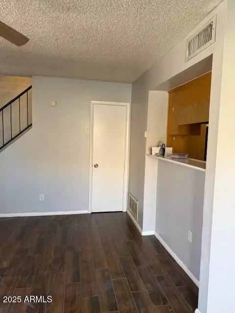 4017 S 45th St, Phoenix, AZ 85040 photo 8