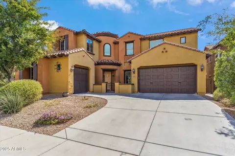 3713 E Cat Balue Dr, Phoenix, AZ 85050