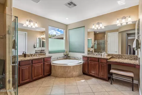3713 E Cat Balue Dr, Phoenix, AZ 85050 photo 23
