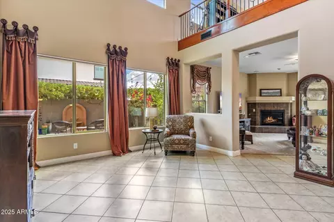 3713 E Cat Balue Dr, Phoenix, AZ 85050 photo 4