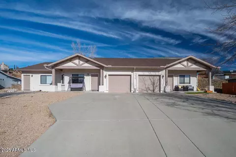 9820 E Lakeshore Dr, Prescott Valley, AZ 86314