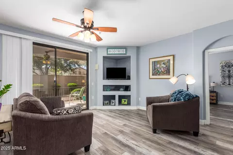 705 W Queen Creek Rd #1059, Chandler, AZ 85248