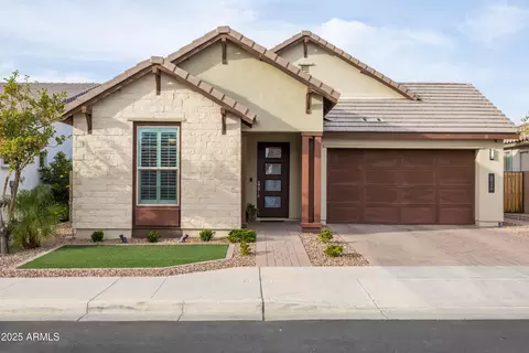 6926 W Spur Dr, Peoria, AZ 85383