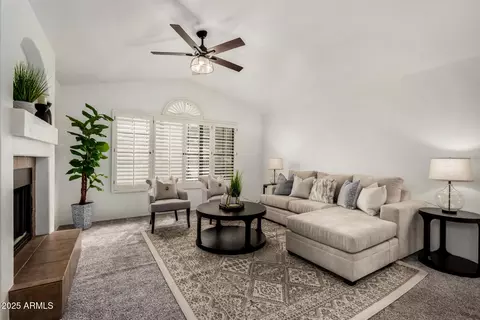 4558 E Vista Dr, Phoenix, AZ 85032 photo 4
