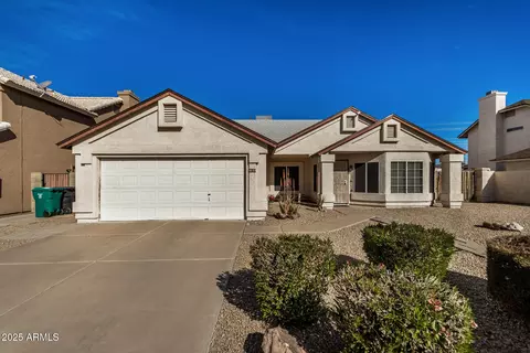 Exterior - 6632 E Fairbrook Cir, Mesa, AZ 85205 photo 2 of 5