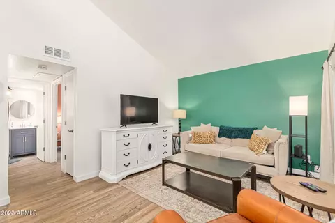 Living - 406 E Washington Ave #C, Gilbert, AZ 85234 photo 3 of 4