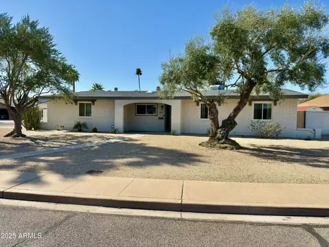 3807 E Altadena Ave, Phoenix, AZ 85028