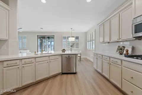2670 E Parkview Dr, Gilbert, AZ 85295 photo 20