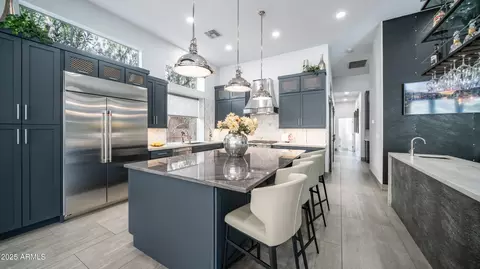 Kitchen - 16060 S 4th St, Phoenix, AZ 85048 photo 5 of 10