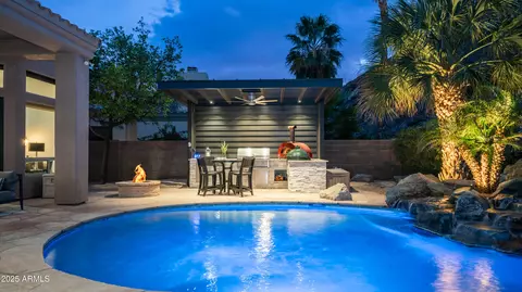 Exterior - 16060 S 4th St, Phoenix, AZ 85048 photo 7 of 13