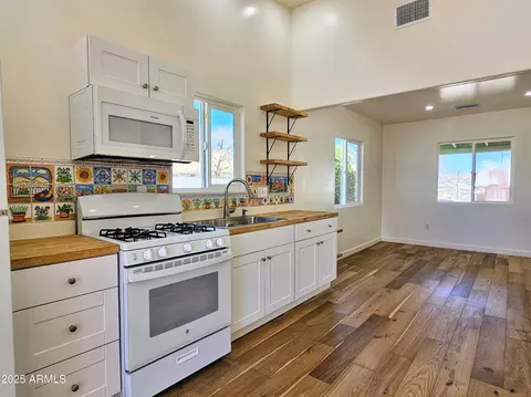 Kitchen - 107 D St, Bisbee, AZ 85603 photo 3 of 3