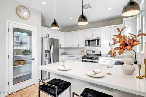 10823 W Polk St, Avondale, AZ 85323