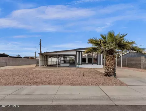 2570 W Scenic St, Apache Junction, AZ 85120