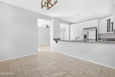 2331 E Pecan Rd, Phoenix, AZ 85040 photo 5