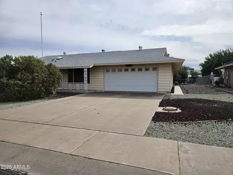 9847 W Silver Bell Dr, Sun City, AZ 85351
