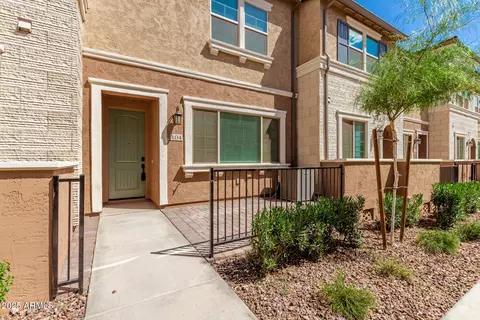 2632 S Peppertree Dr #104, Gilbert, AZ 85295