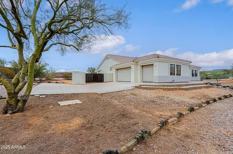 Exterior - 130 E Jordon Ln, Phoenix, AZ 85086 photo 8 of 8