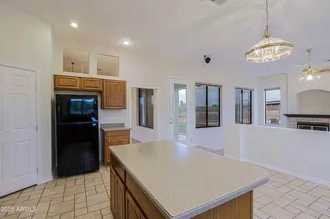 Kitchen - 130 E Jordon Ln, Phoenix, AZ 85086 photo 3 of 4