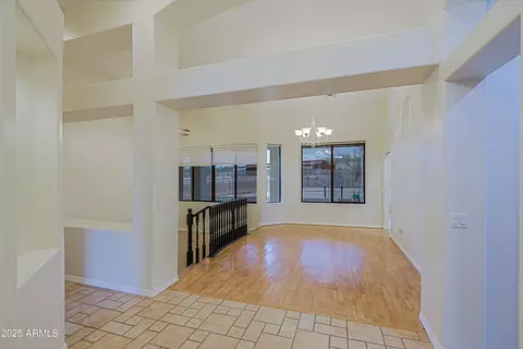 Living - 130 E Jordon Ln, Phoenix, AZ 85086 photo 3 of 4