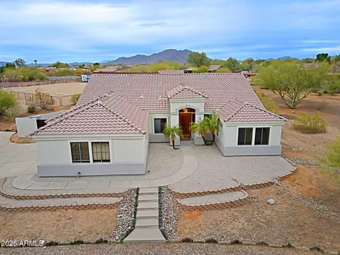 130 E Jordon Ln, Phoenix, AZ 85086