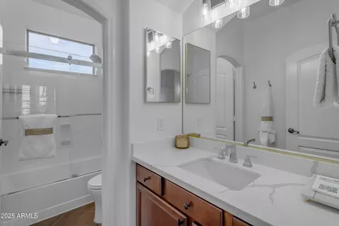 Bath - 3777 E Latham Ct, Gilbert, AZ 85297 photo 8 of 9