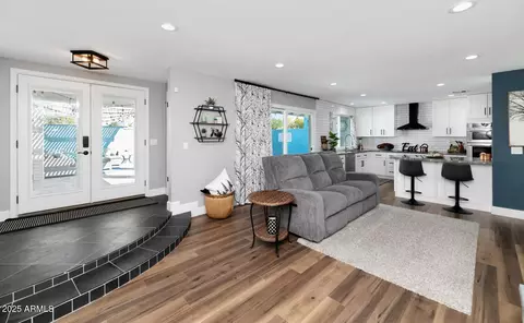 2065 E Alameda Dr, Tempe, AZ 85282 photo 8