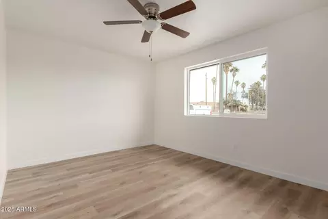 8014 N 55th Ave, Glendale, AZ 85302 photo 17