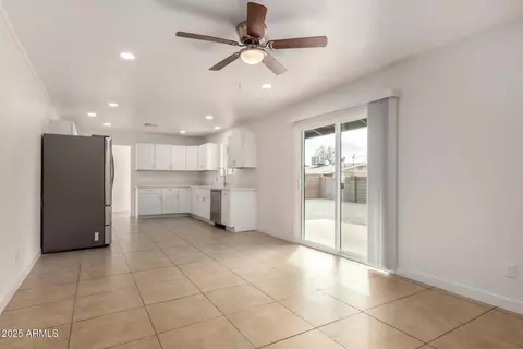 8014 N 55th Ave, Glendale, AZ 85302 photo 7