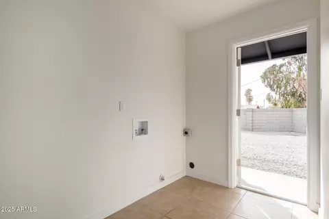 8014 N 55th Ave, Glendale, AZ 85302 photo 22